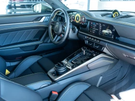 Porsche 911 Turbo S (992 II), снимка 9