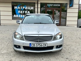 Mercedes-Benz 220 