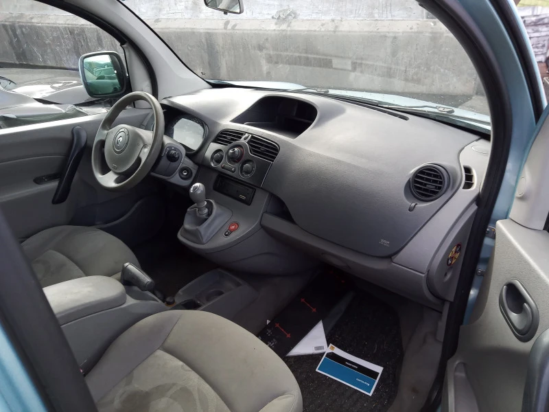 Renault Kangoo 1.5dci k9kc804, снимка 2 - Автомобили и джипове - 45613876