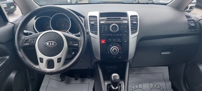 Kia Venga, снимка 10 - Автомобили и джипове - 46356038