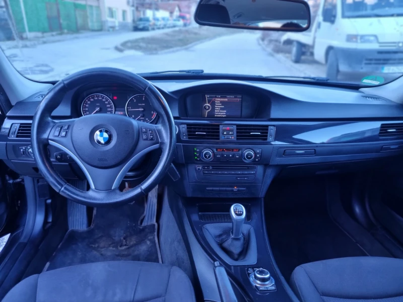 BMW 320 184к.с Е91 Face/Navi, снимка 7 - Автомобили и джипове - 48756136