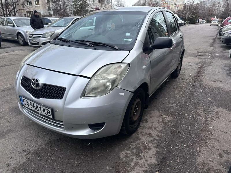 Toyota Yaris, снимка 13 - Автомобили и джипове - 49063677