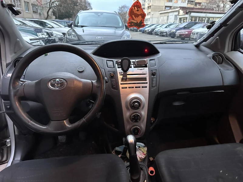 Toyota Yaris, снимка 5 - Автомобили и джипове - 49063677