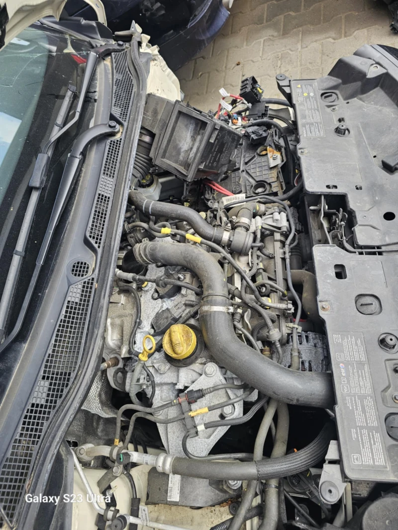 Renault Captur 0.9, снимка 6 - Автомобили и джипове - 50639780