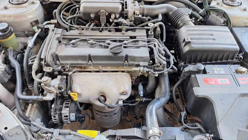 Hyundai Coupe, снимка 8 - Автомобили и джипове - 50639570