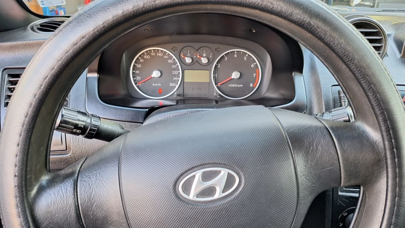 Hyundai Coupe, снимка 10 - Автомобили и джипове - 50639570