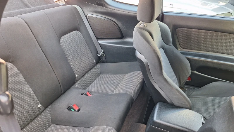 Hyundai Coupe, снимка 14 - Автомобили и джипове - 50639570