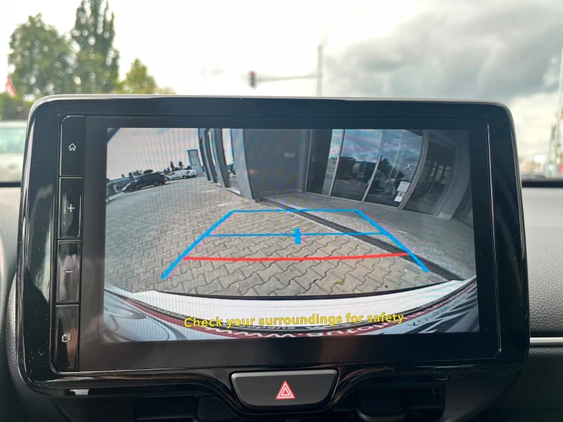 Toyota Yaris Cross НОВ!/BUSINESS/116HP/NAVI/CAM/LED/ACC/CARPLAY/235g, снимка 12 - Автомобили и джипове - 51532872