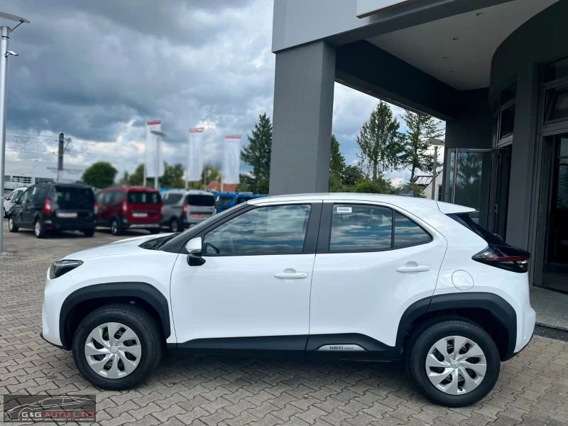 Toyota Yaris Cross НОВ!/BUSINESS/116HP/NAVI/CAM/LED/ACC/CARPLAY/235g, снимка 3 - Автомобили и джипове - 51532872