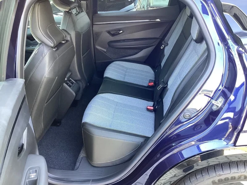 Renault Megane EV60/TECHNO/218HP/NAVI/360/H&K/KLESS/AMBI/329g, снимка 10 - Автомобили и джипове - 51734917