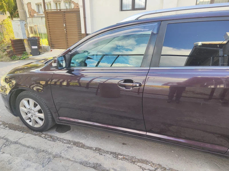 Toyota Avensis, снимка 5 - Автомобили и джипове - 52444785