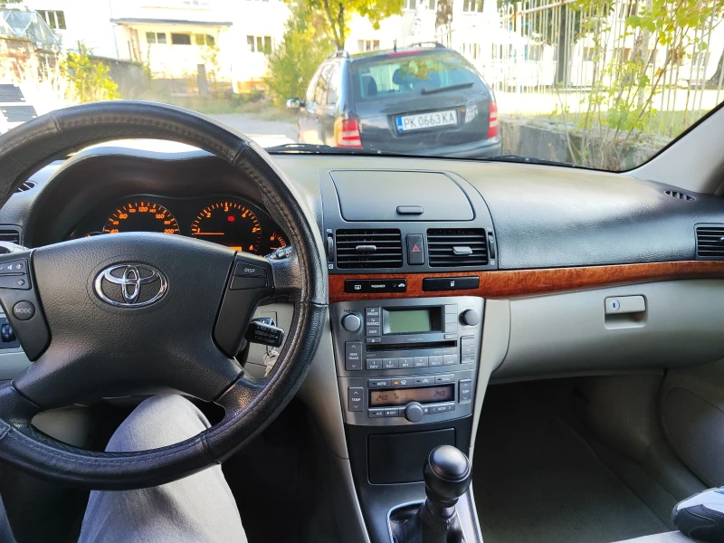 Toyota Avensis, снимка 3 - Автомобили и джипове - 52444785