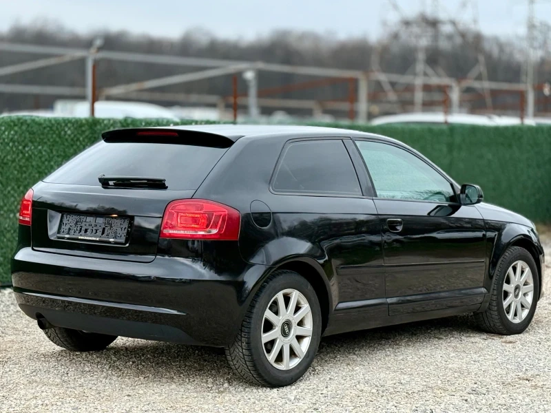 Audi A3 1.6i FACELIFT, снимка 5 - Автомобили и джипове - 52637135