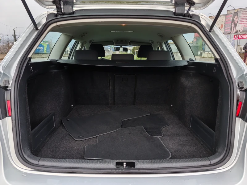 VW Passat 1.9tdi 105ps Navi, снимка 15 - Автомобили и джипове - 53071155