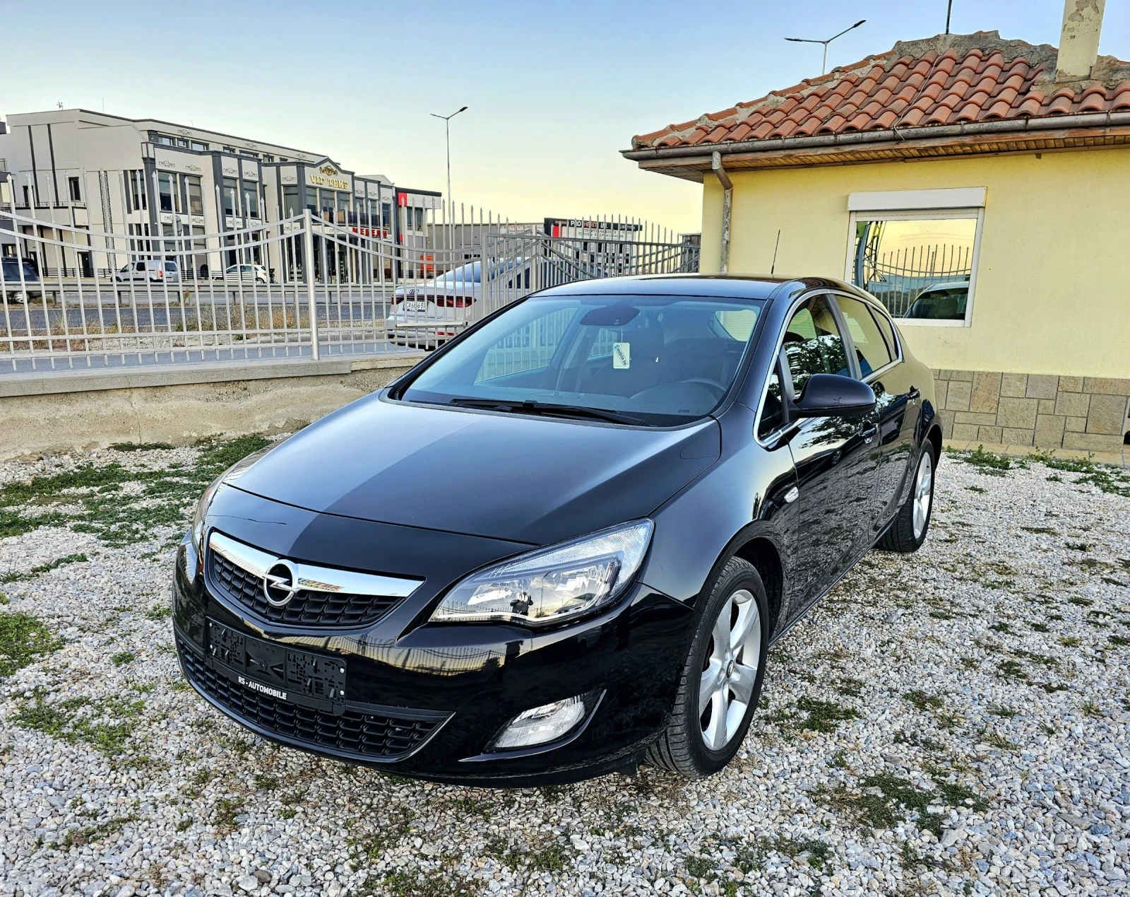 Opel Astra Автопилот Бензин Евро5 Cosmo - [1] 