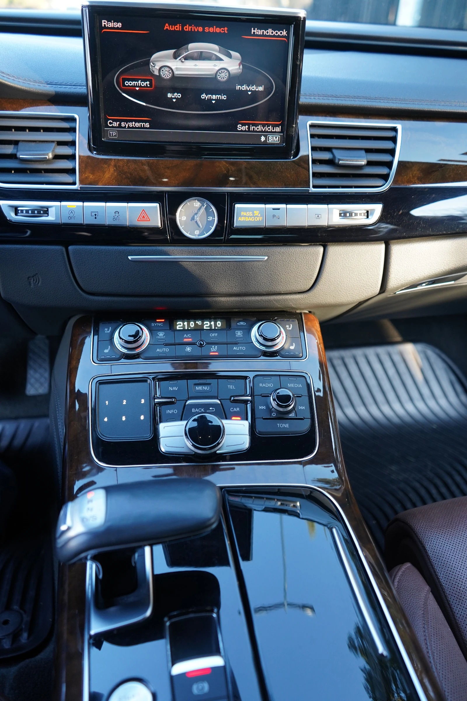 Audi A8 4.0 TFSI V8 L | Mobile.bg   14