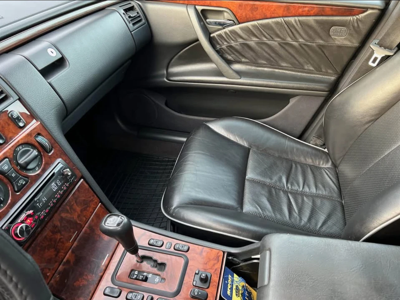 Mercedes-Benz E 270 2700 - изображение 6
