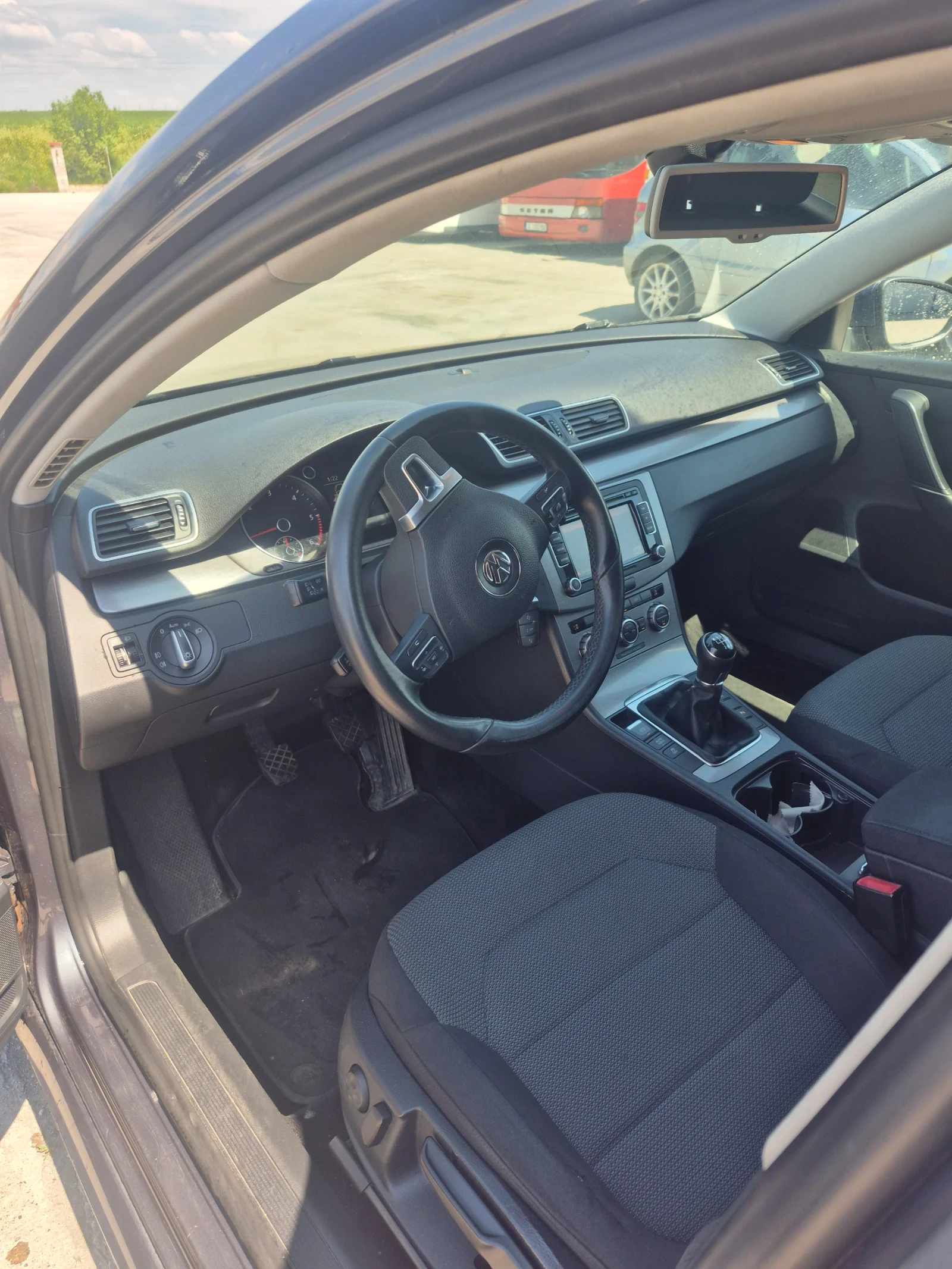 VW Passat  - изображение 7