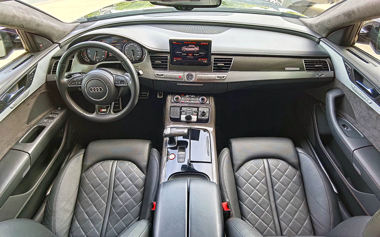 Audi S8 plus 4.0 TFSI quattro - изображение 4