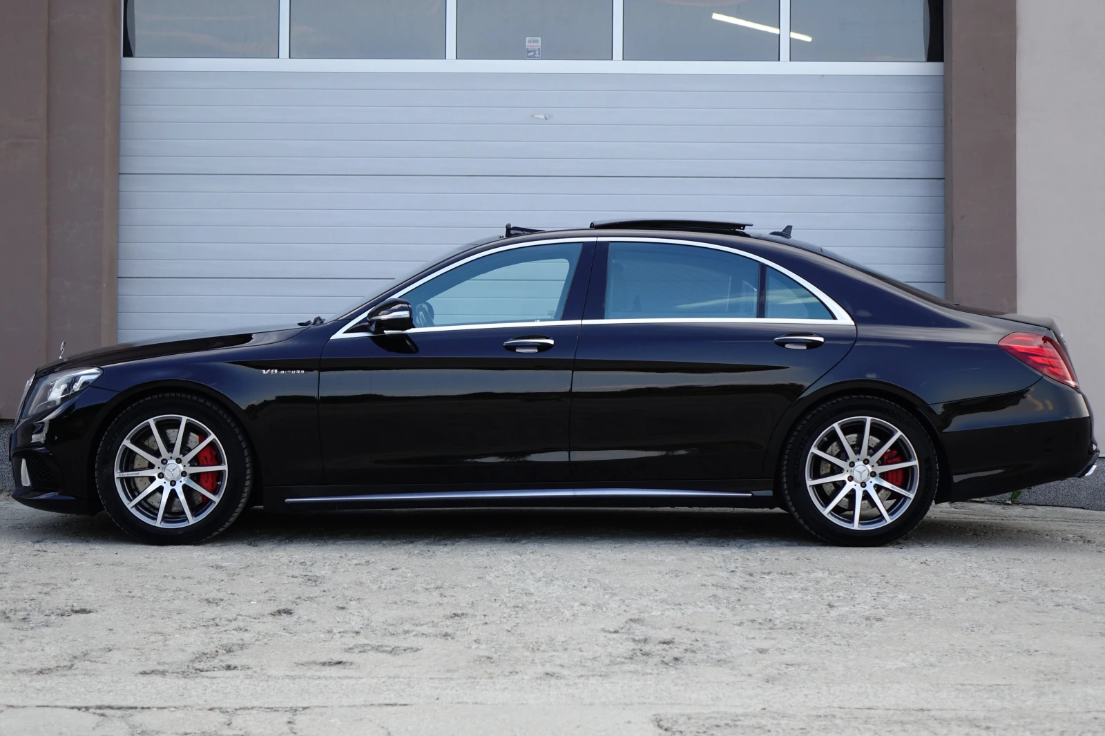 Mercedes-Benz S 63 AMG 4 MATIC* 3 TV* BURMESTER* PANO*  - изображение 3