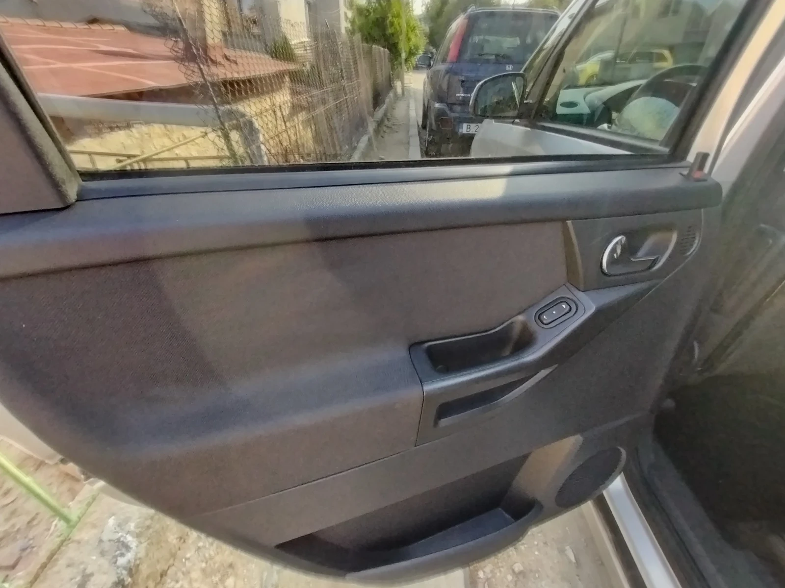 Opel Meriva 1.6 бензин  - изображение 9