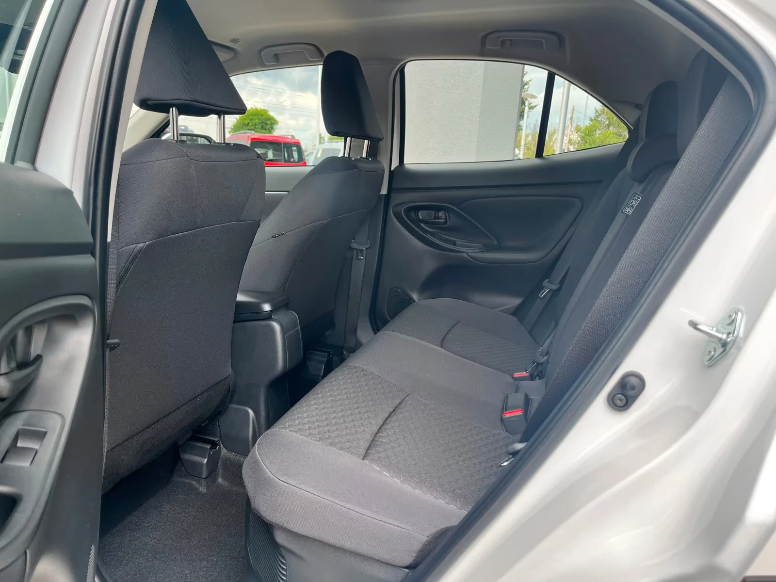 Toyota Yaris Cross !/BUSINESS/116HP/NAVI/CAM/LED/ACC/CARPLAY/235g | Mobile.bg   13