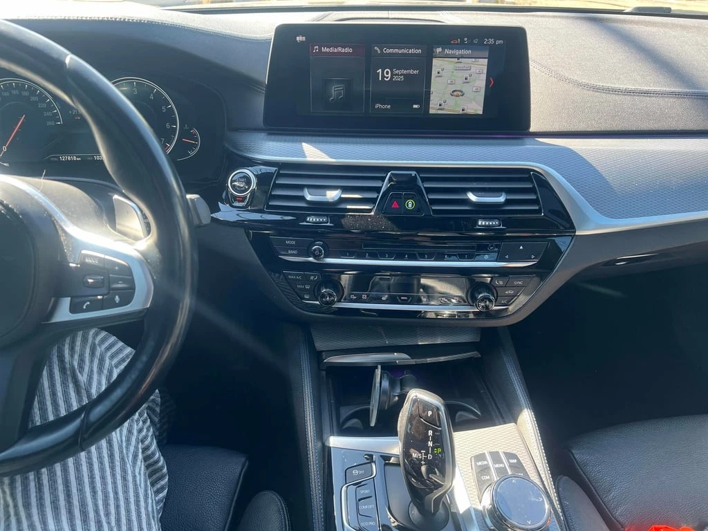 BMW 540  xDrive * CARFAX * БЕЗ ПЪРВОНАЧАЛНА ВНОСКА - изображение 9