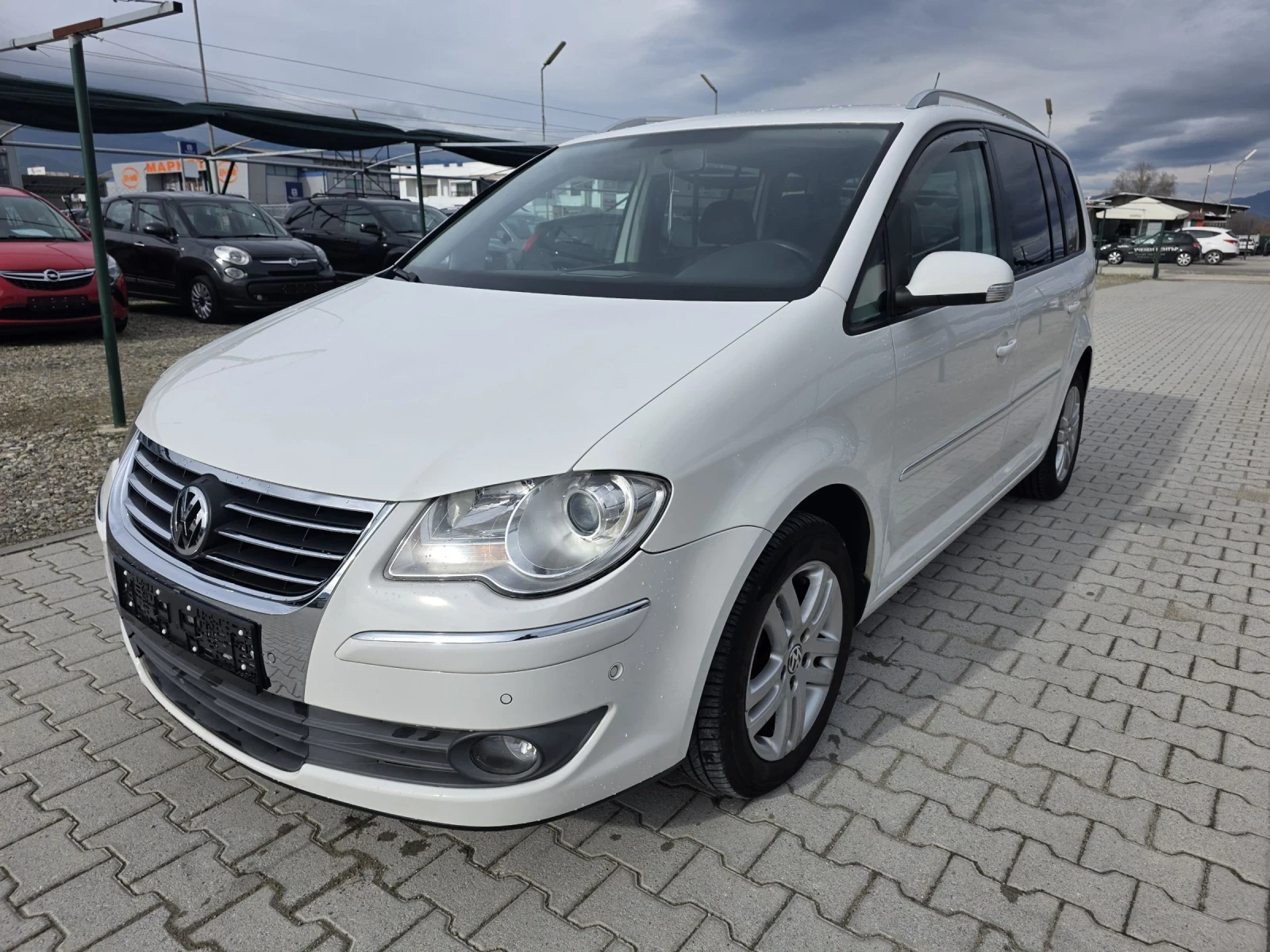 VW Touran 2.0TDi AVTOMAT Кожа Лизинг - изображение 3
