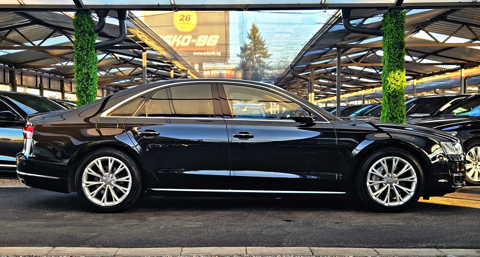 Audi A8 MATRIX/DISTR/360CAM/САМОПАРКИРАНЕ/ОБДУХ/BOSE/LIZIN - изображение 4