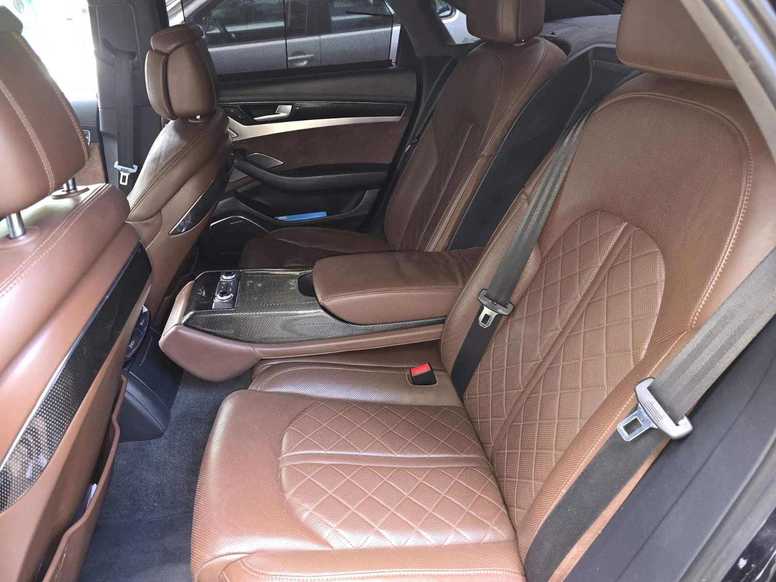 Audi S8  - изображение 6