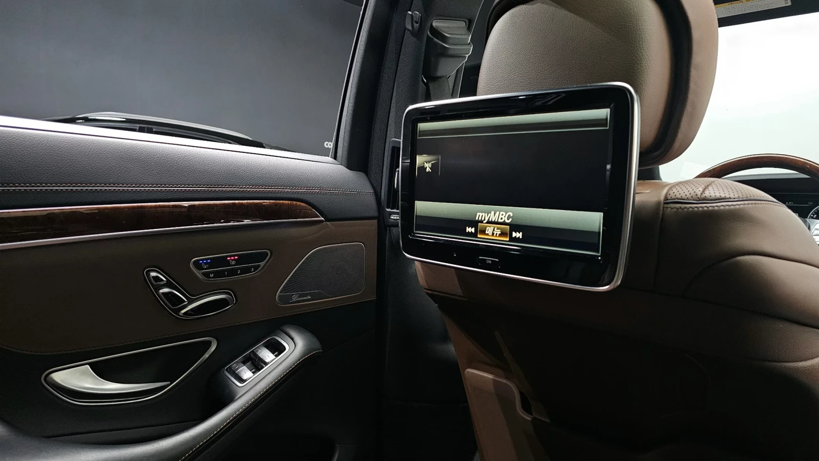 Mercedes-Benz S 500 2017* LONG* MAYBACH* ОБДУХ* 360* TV* КРАЙНА ЦЕНА, снимка 15 - Автомобили и джипове - 54168590