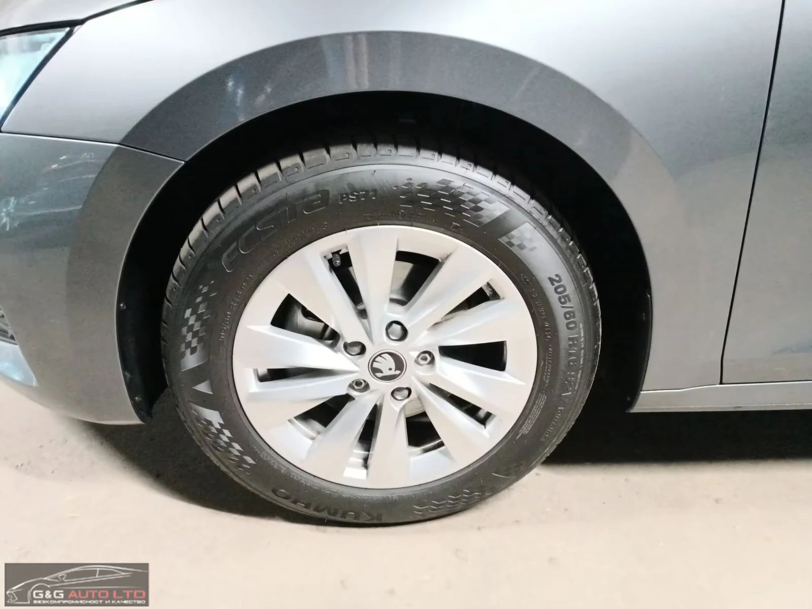 Skoda Octavia 1.5TSI/150HP/SELECT/DSG/ACC/CPLAY/CAM/NAVI/260q, снимка 4 - Автомобили и джипове - 54428849