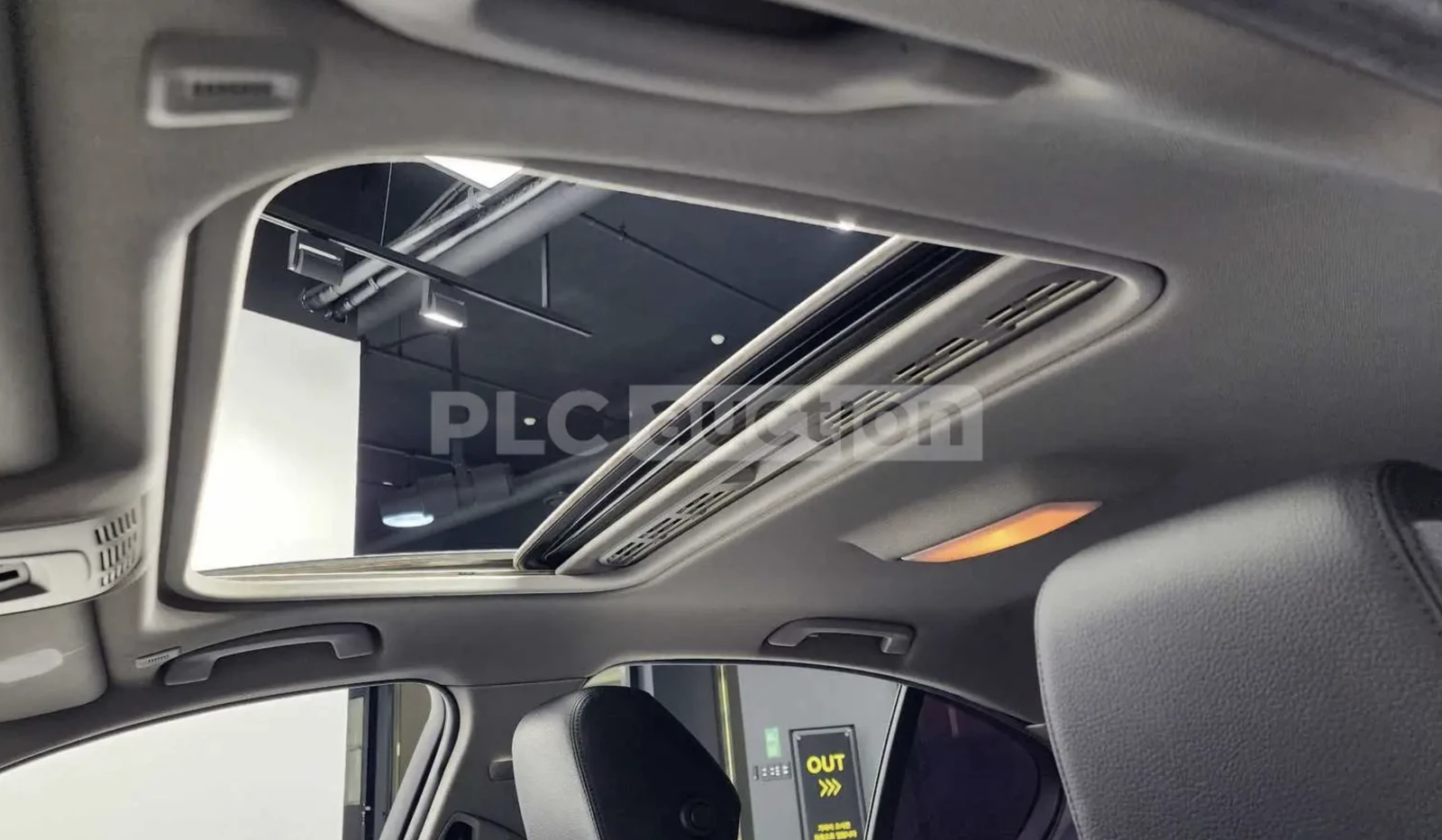 BMW 320 RWD B48, снимка 15 - Автомобили и джипове - 54525468