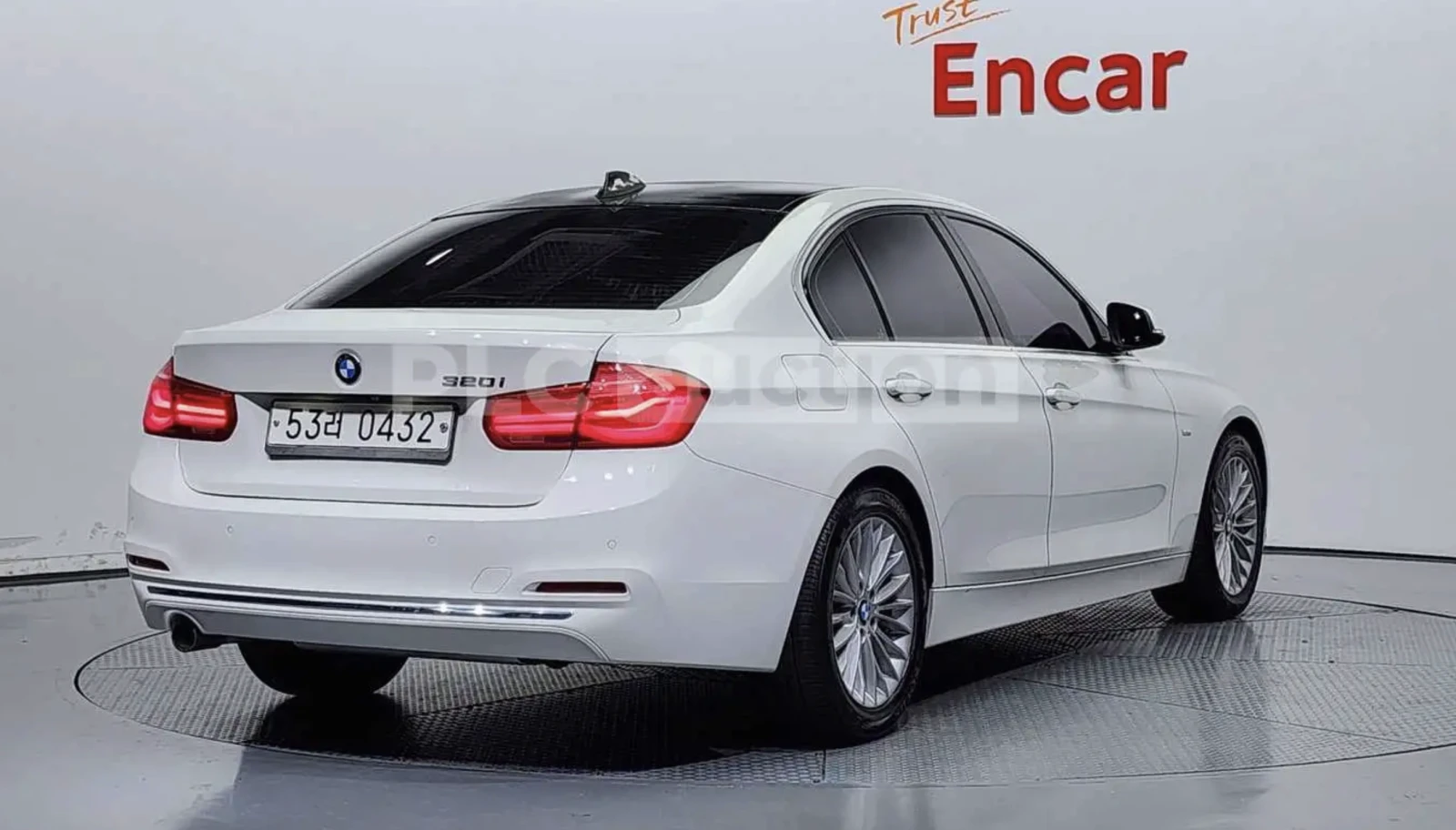 BMW 320 RWD B48, снимка 2 - Автомобили и джипове - 54525468