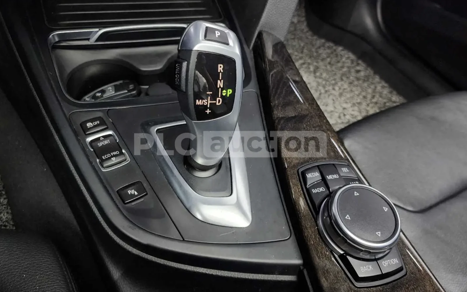 BMW 320 RWD B48, снимка 7 - Автомобили и джипове - 54525468