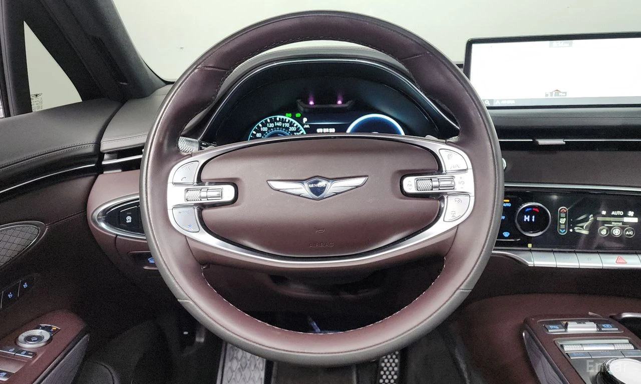 Genesis GV70 3.5* HEAD-UP* DISTRONIC* МАСАЖ* ОБДУХВАНЕ* 360 CAM, снимка 11 - Автомобили и джипове - 54812181