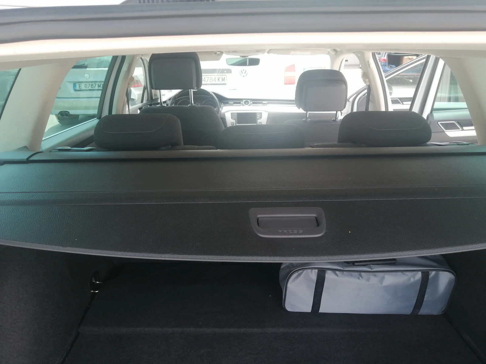 VW Passat B8, снимка 9 - Автомобили и джипове - 55260872