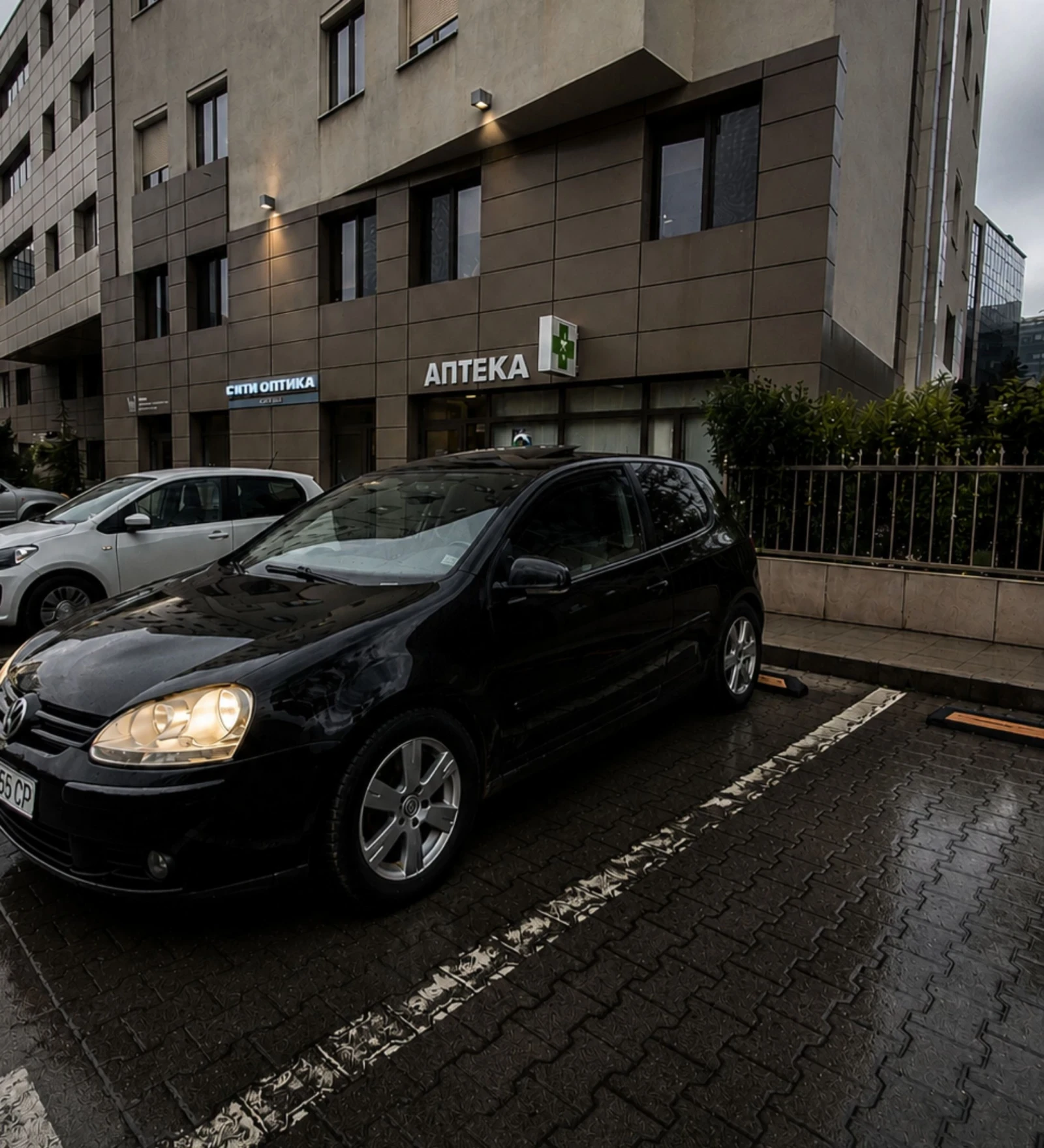 VW Golf V 2.0TDI, снимка 2 - Автомобили и джипове - 55355791
