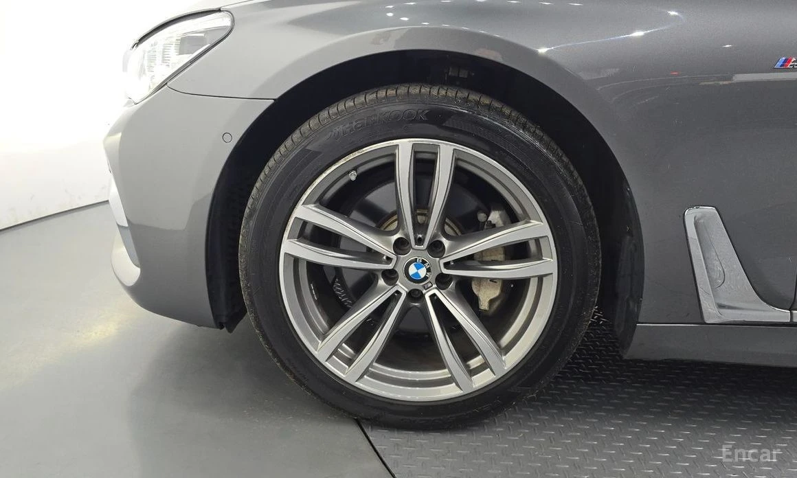 BMW 730, снимка 5 - Автомобили и джипове - 55510201