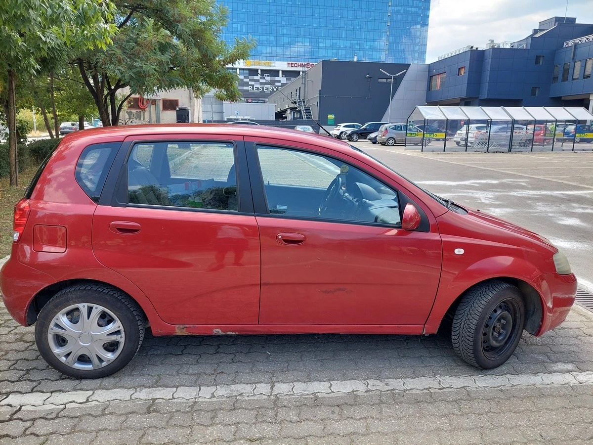Chevrolet Aveo, снимка 6 - Автомобили и джипове - 55631600