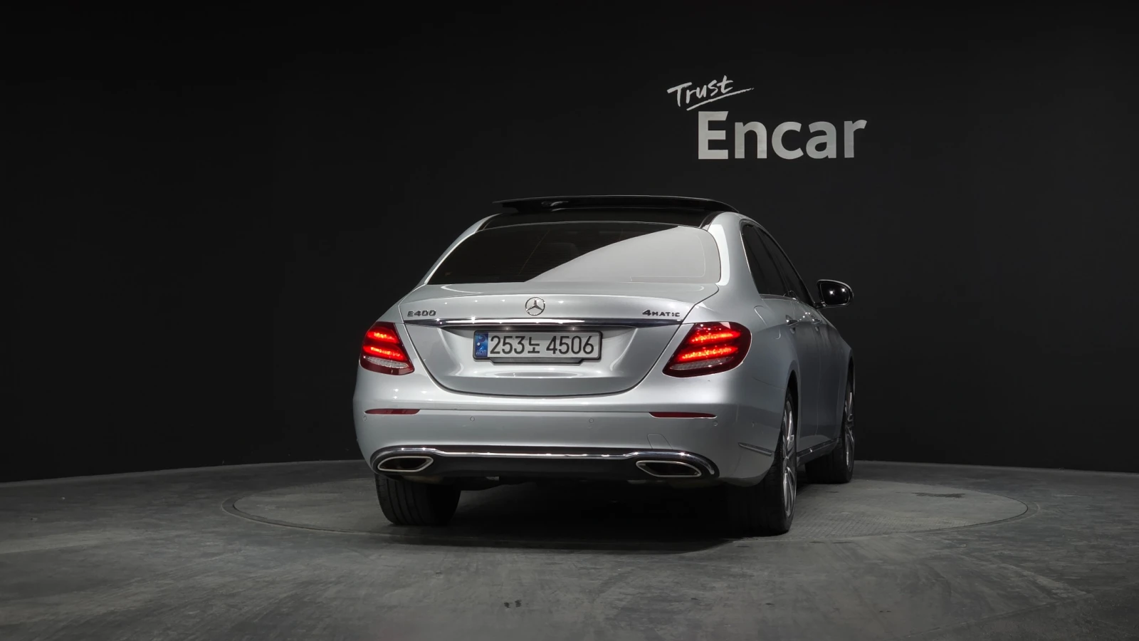 Mercedes-Benz E 400 4MATIC * DIS * ����� * BURM * 360 * HUD  | Mobile.bg � ����������� 4