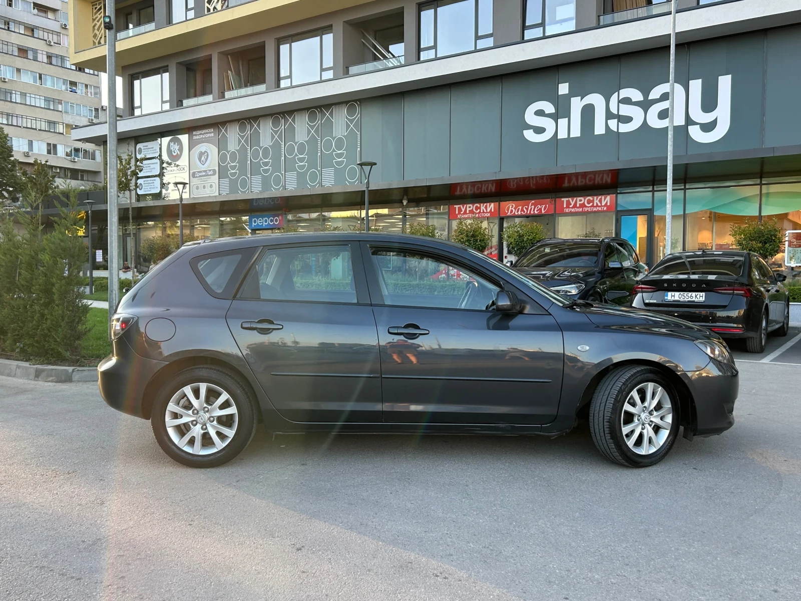 Mazda 3 1.6i, снимка 5 - Автомобили и джипове - 55707155