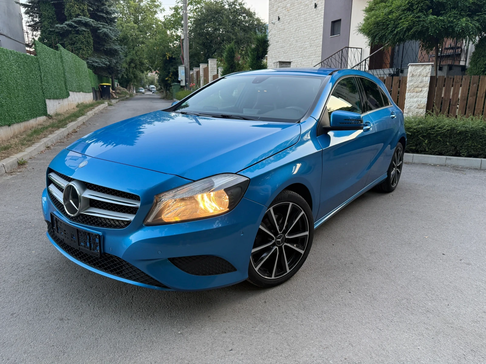 Mercedes-Benz A 180 Без Аналог на пазара!!!Самопаркиране* 