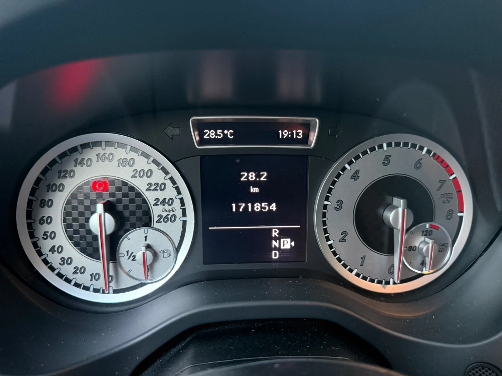 Mercedes-Benz A 180 Без Аналог на пазара!!!Самопаркиране* , снимка 12 - Автомобили и джипове - 55743164
