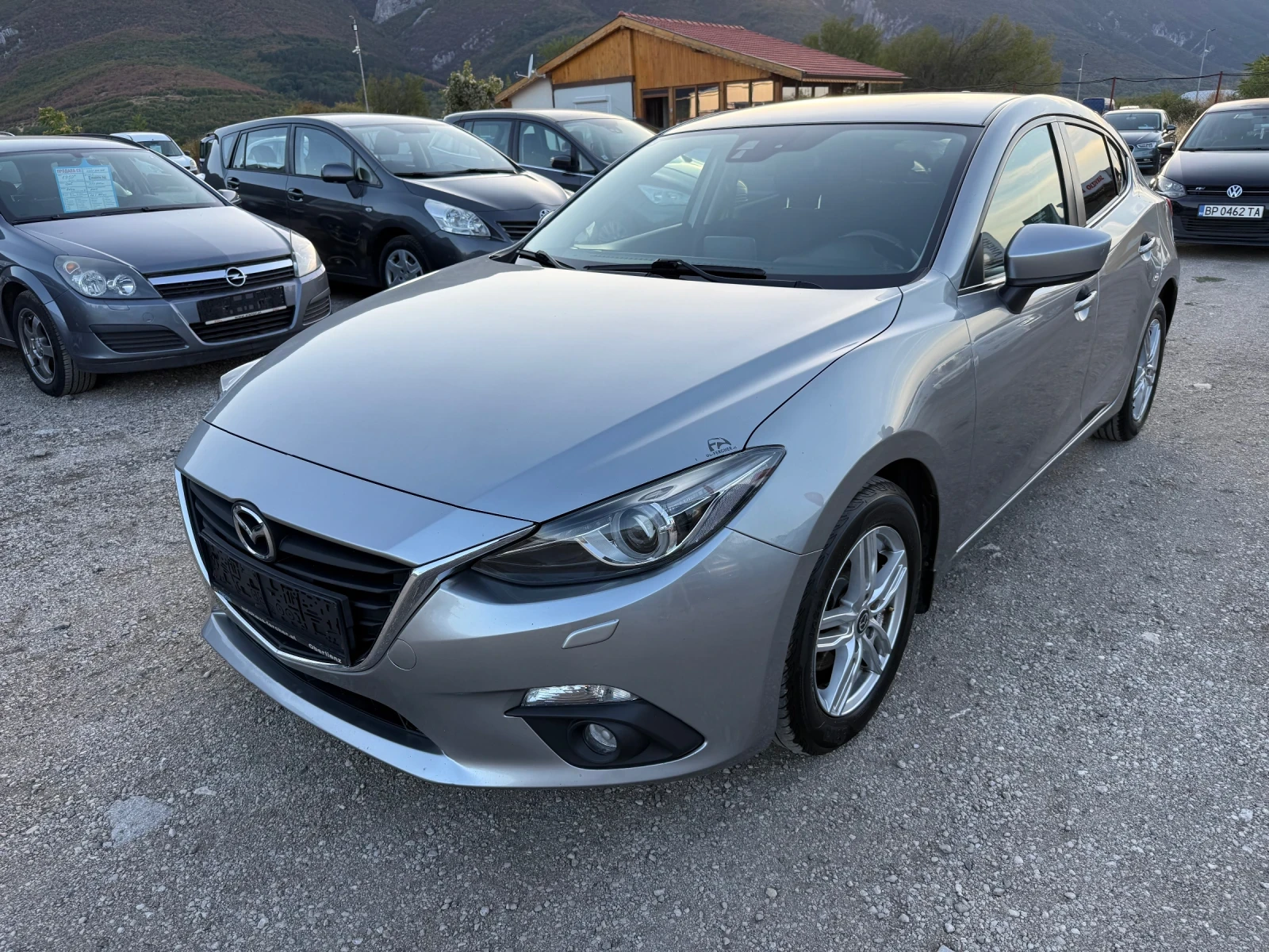 Mazda 3 1.5 I 101 к.с. ЕВРО 5, снимка 2 - Автомобили и джипове - 55941315