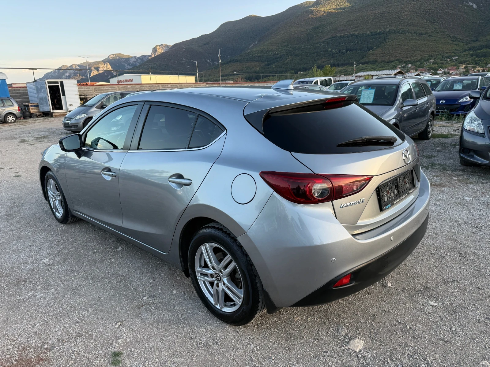 Mazda 3 1.5 I 101 к.с. ЕВРО 5, снимка 9 - Автомобили и джипове - 55941315