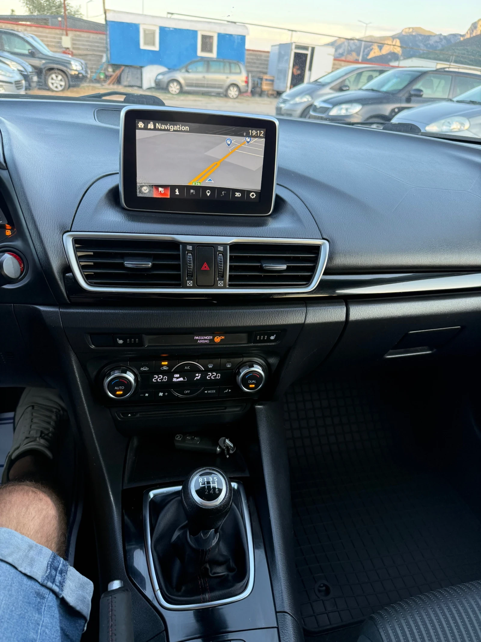 Mazda 3 1.5 I 101 к.с. ЕВРО 5, снимка 14 - Автомобили и джипове - 55941315