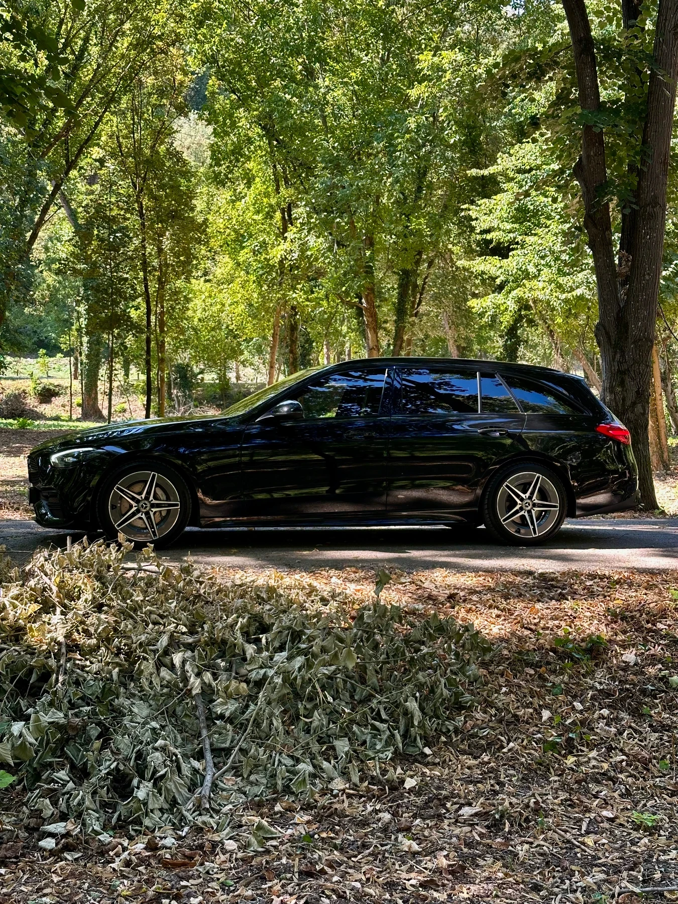 Mercedes-Benz C 220 AMG 4MATIC, снимка 7 - Автомобили и джипове - 55970411