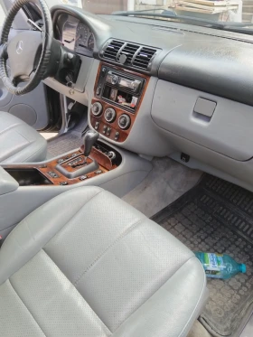 Mercedes-Benz ML 320 3.2-V6-gas, снимка 9