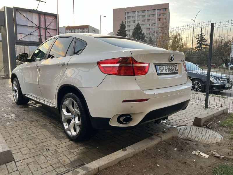 BMW X6, снимка 8 - Автомобили и джипове - 48093232